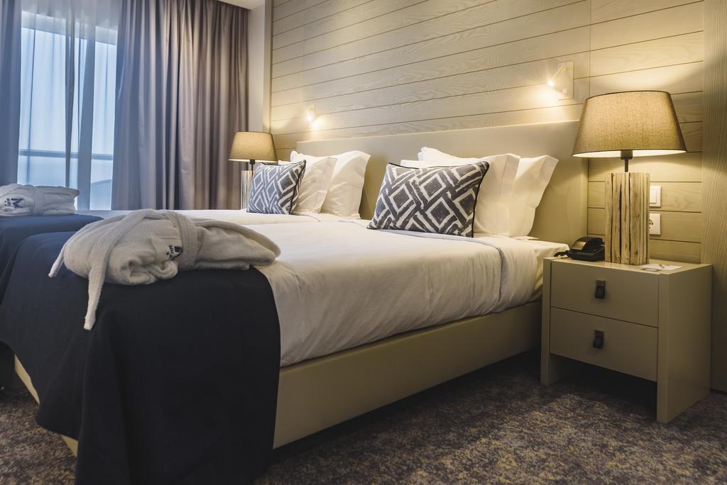 Mh Atlantico Hotell Atouguia Da Baleia Eksteriør bilde