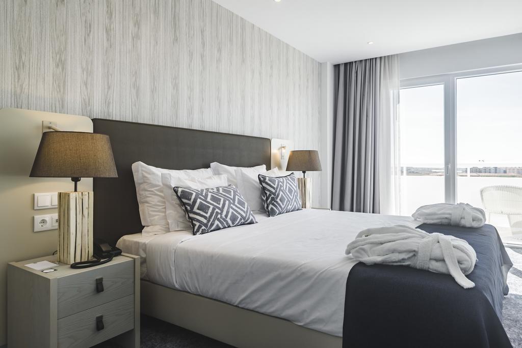 Mh Atlantico Hotell Atouguia Da Baleia Eksteriør bilde