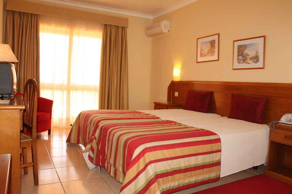 Mh Atlantico Hotell Atouguia Da Baleia Eksteriør bilde